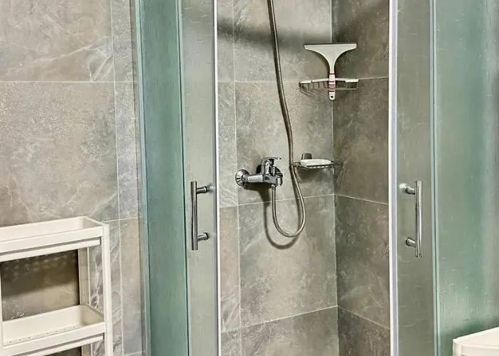 Two Worlds Sea View * Sarandë