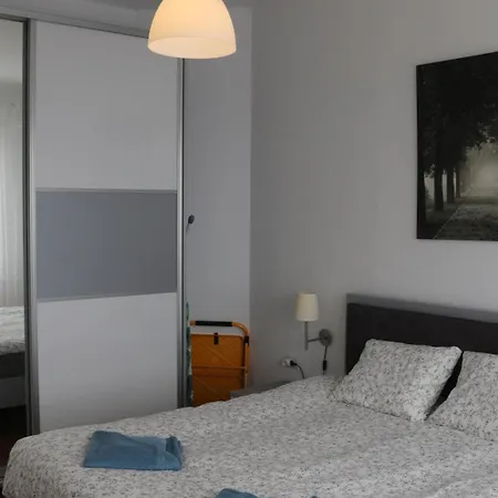 Apartment Two Worlds Sea View *