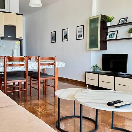 Апартаменты Two Worlds Sea View