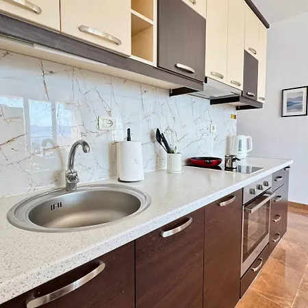 شقة Two Worlds Sea View *