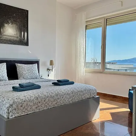 Two Worlds Sea View * Саранда