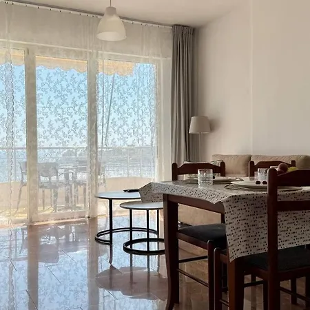 Two Worlds Sea View Апартаменты