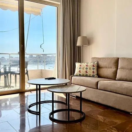 شقة Two Worlds Sea View