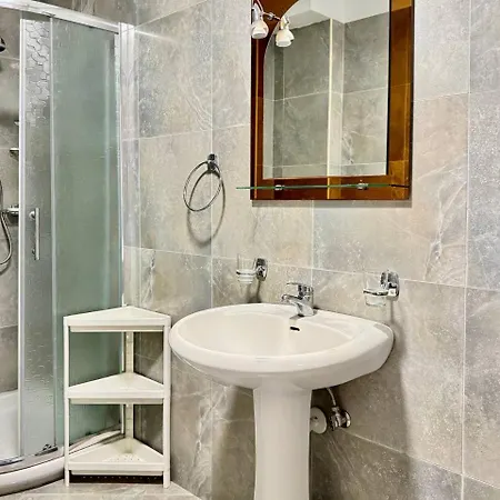 Two Worlds Sea View Саранда